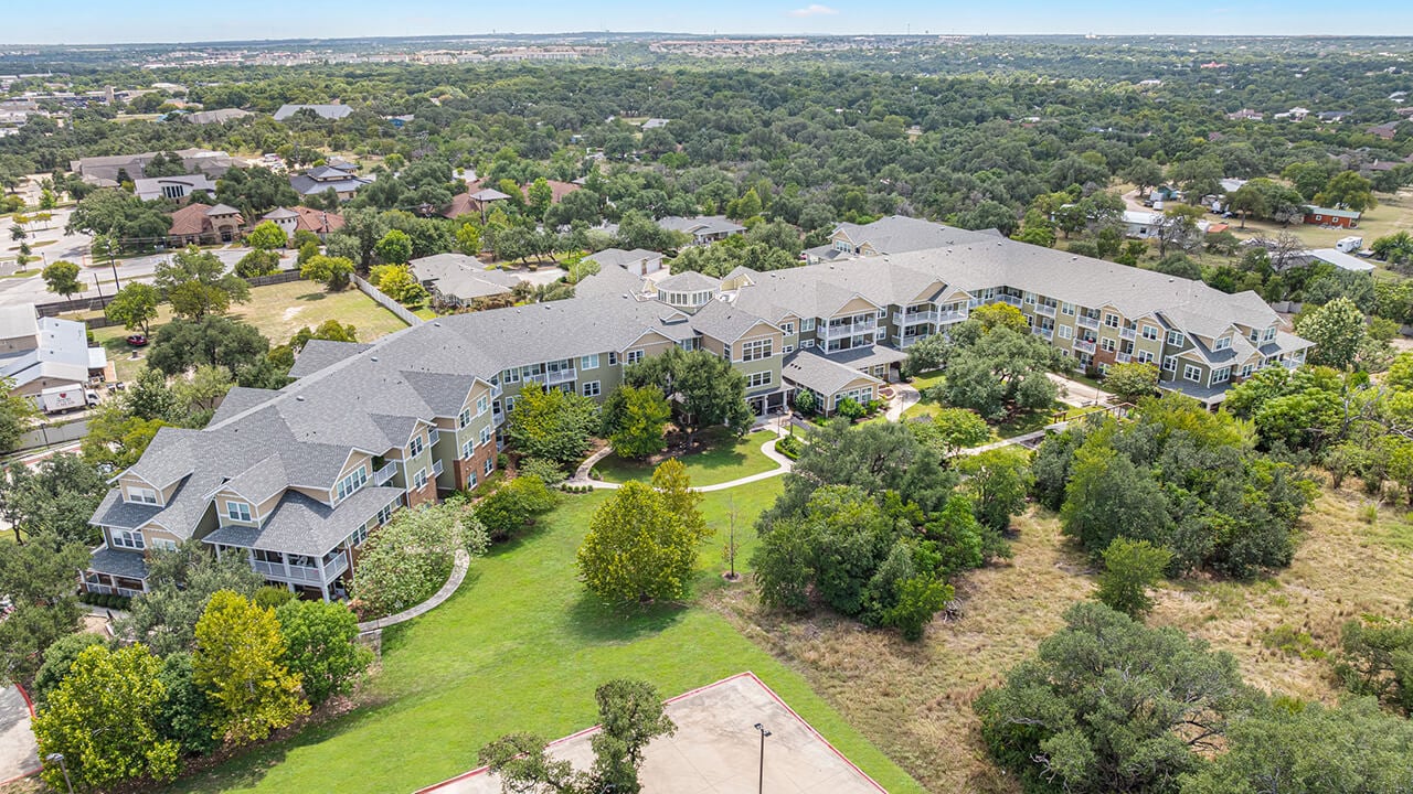 Exterior view of The Oaks Gracious Retirement Living